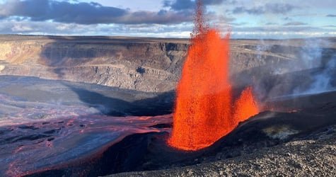 Fissure 8 Lava Flow Tour â€“ Ahu’AilÄ’au – Hilo Discovery and Volcanoes National Park Explorer f-6